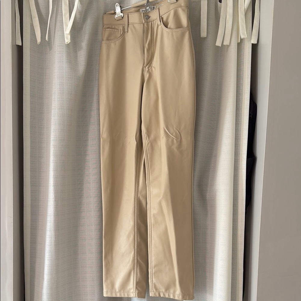 Abercrombie Vegan Leather Cream Ultra High Rise 90’s Straight Pants